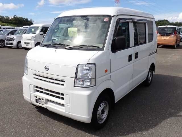 2074 Nissan Clipper van DR64V 2015 г. (ORIX Atsugi Nyusatsu)